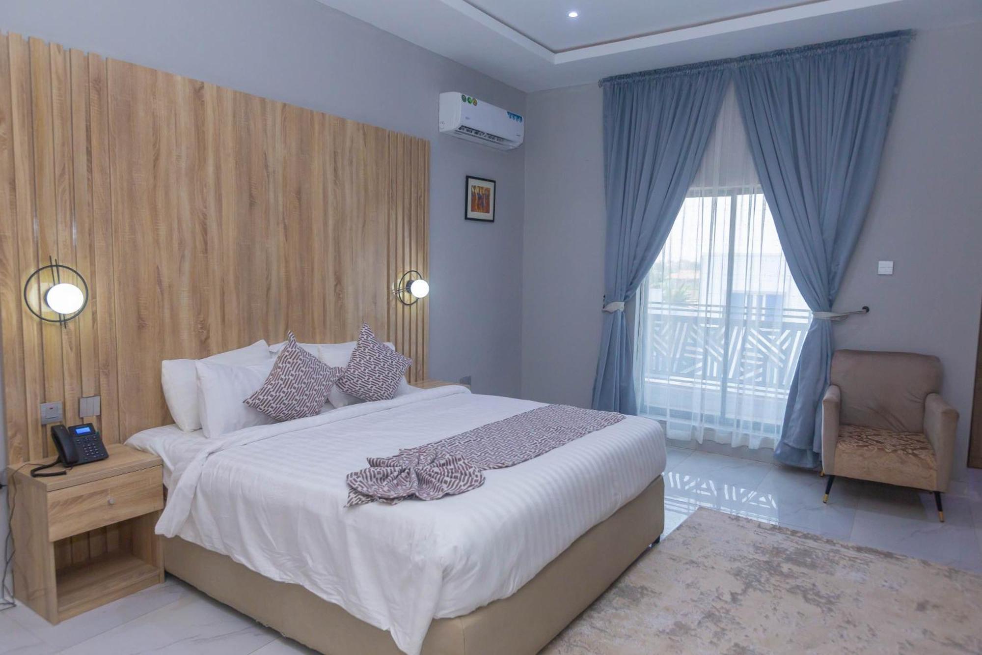 Ojaja Suites By Perennia Akure Dış mekan fotoğraf