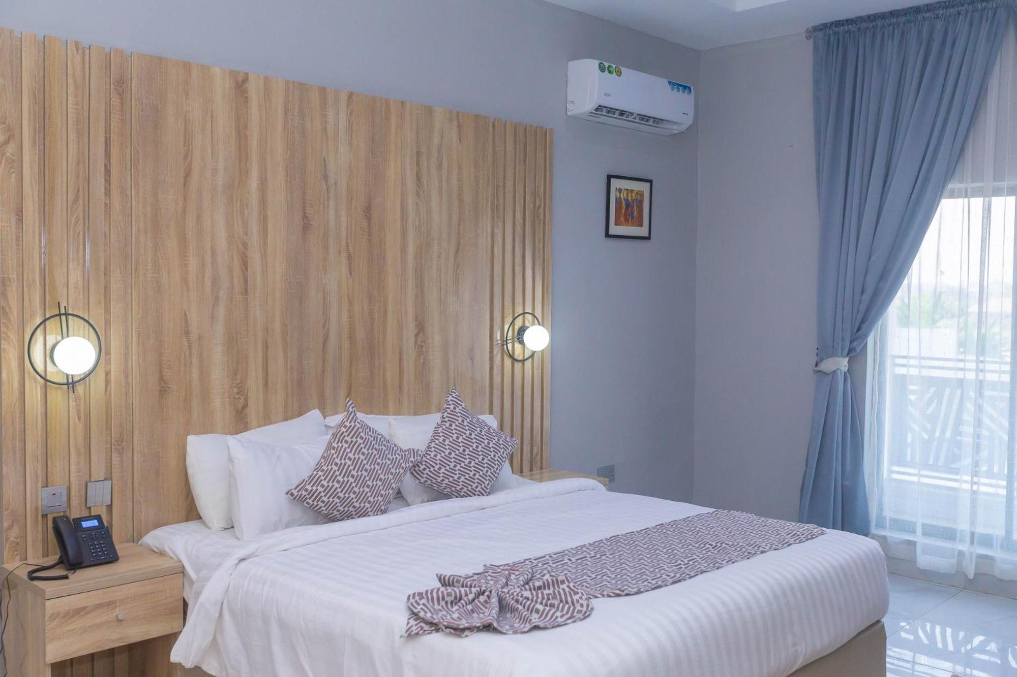 Ojaja Suites By Perennia Akure Dış mekan fotoğraf
