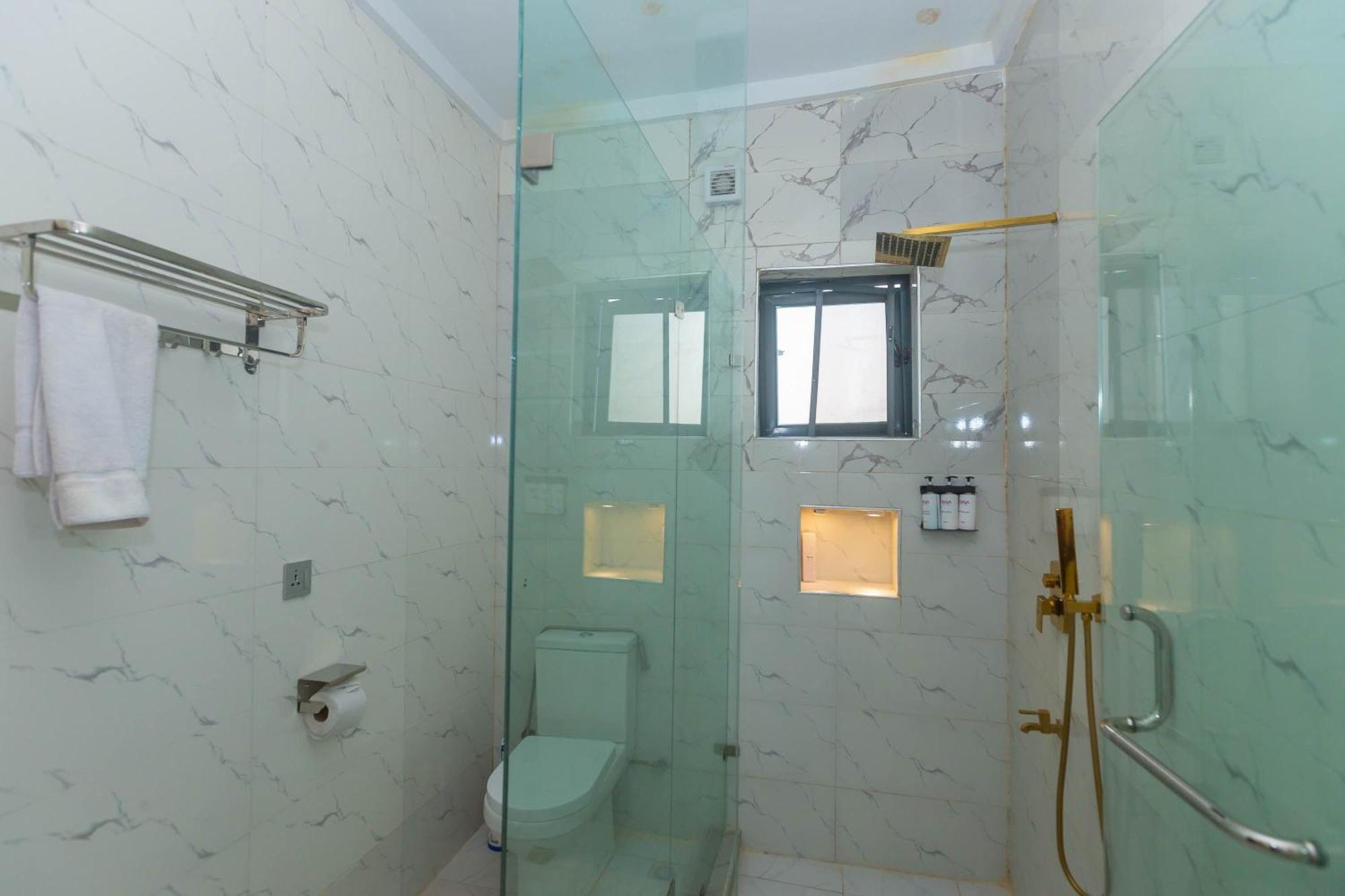 Ojaja Suites By Perennia Akure Dış mekan fotoğraf
