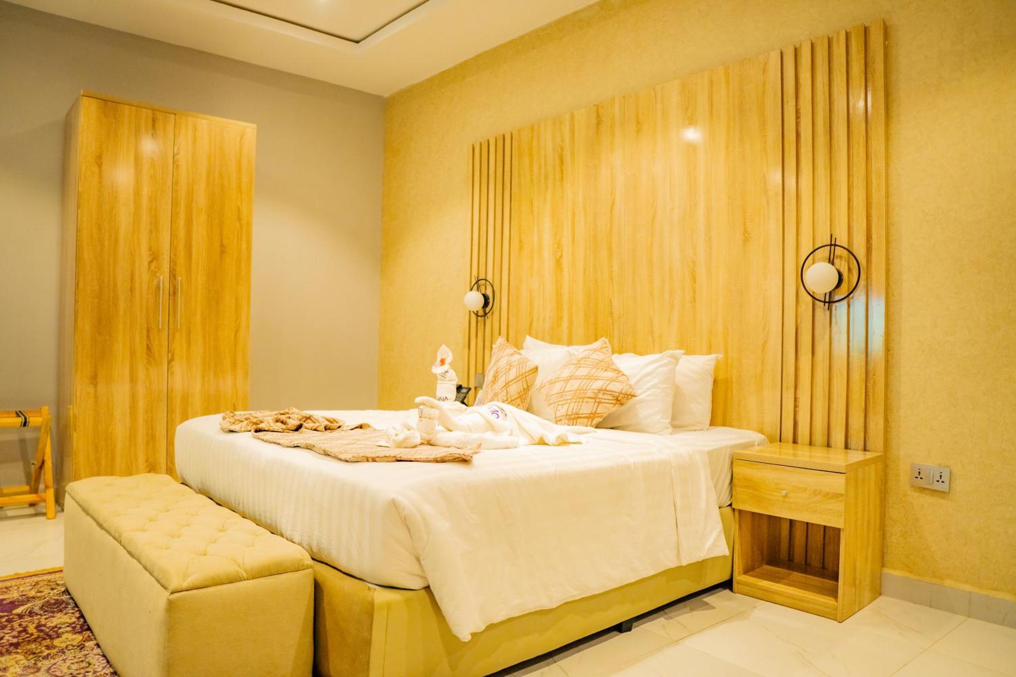 Ojaja Suites By Perennia Akure Dış mekan fotoğraf