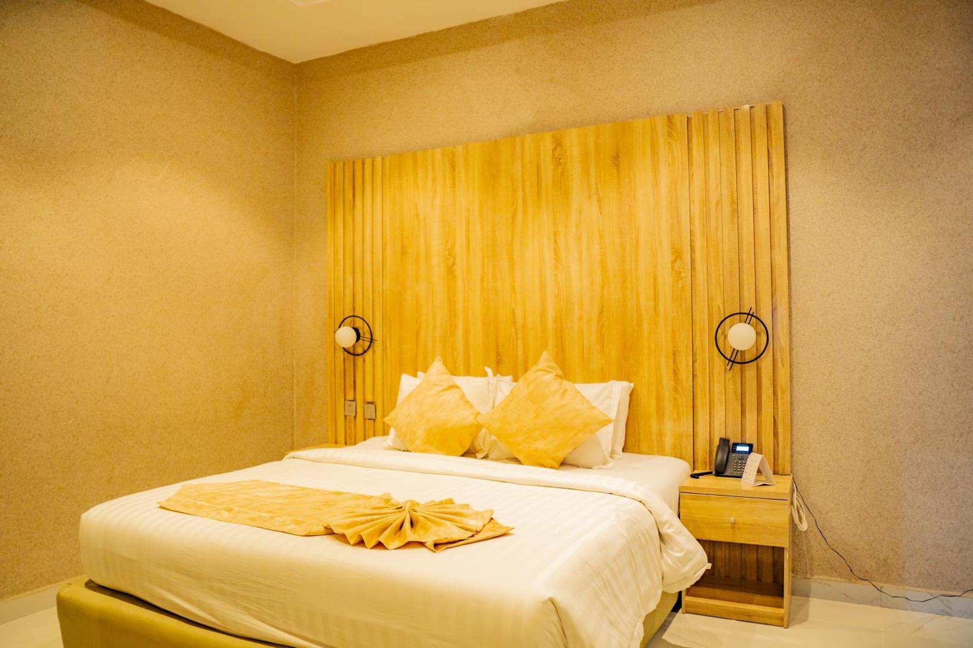 Ojaja Suites By Perennia Akure Dış mekan fotoğraf